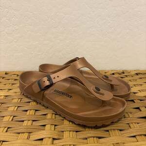 Birkenstock Women's Gizeh EVA Metallic Copper Thong Sandals Size 39